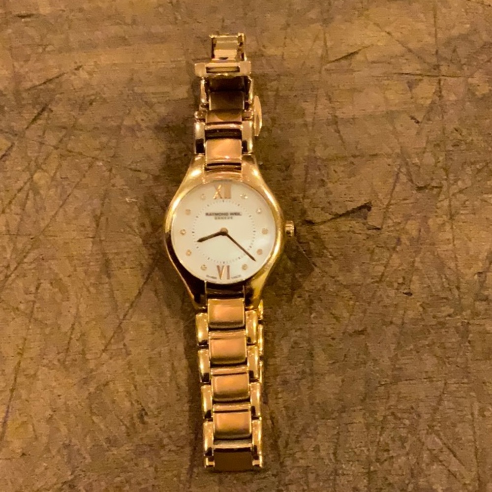 Raymond Weil woman’s gold watch